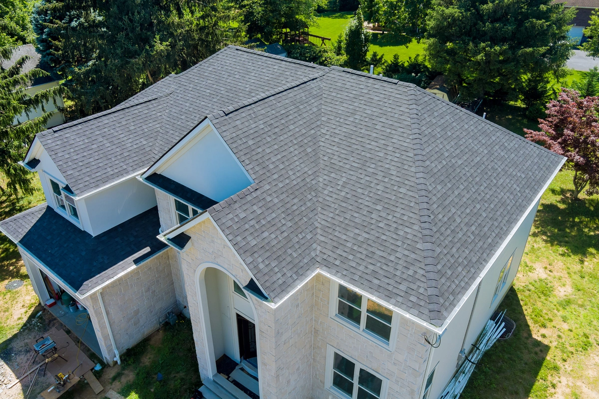 big-asphalt-shingle-roof