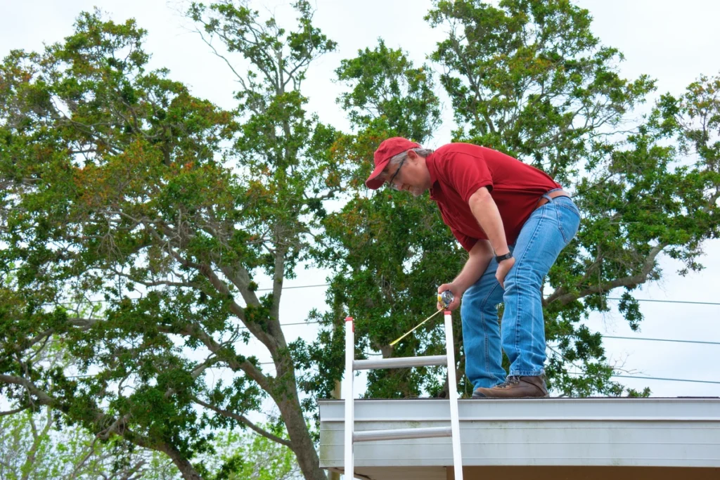 inspecting-a-roof
