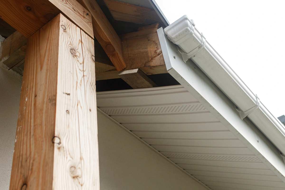 house roof soffit repair