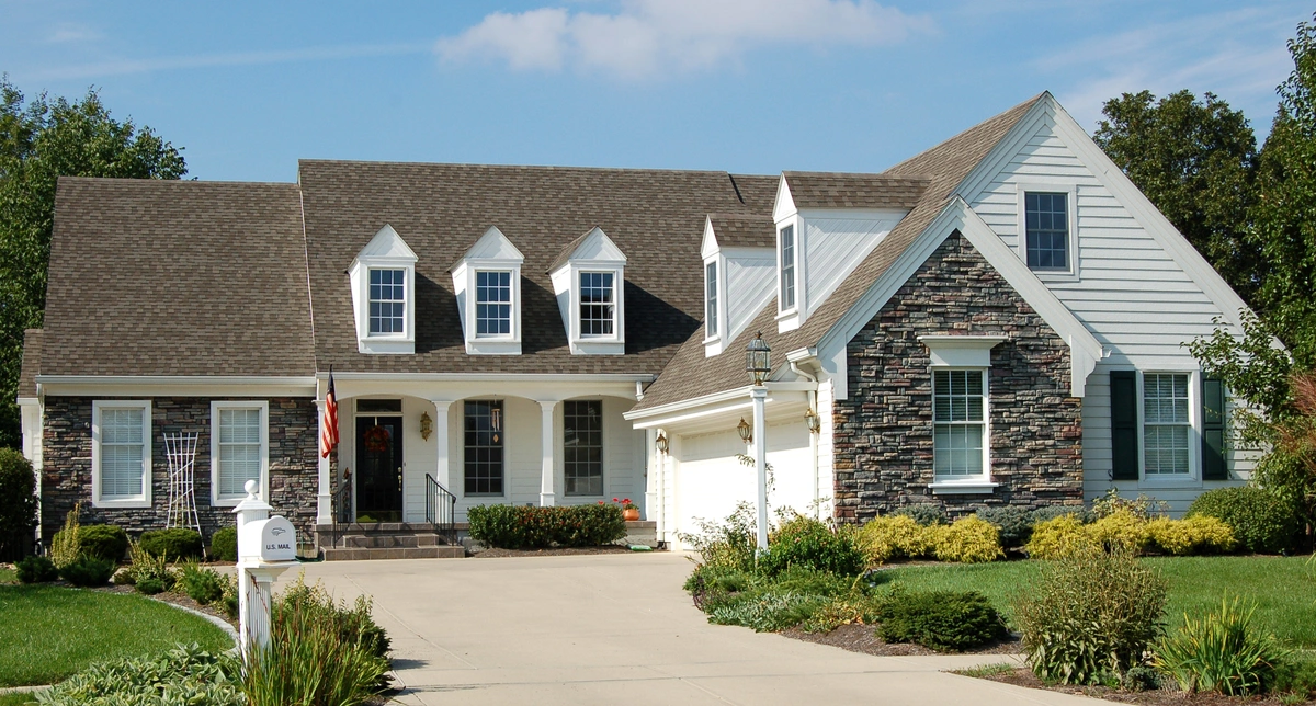 malarkey shingles colors on house roof