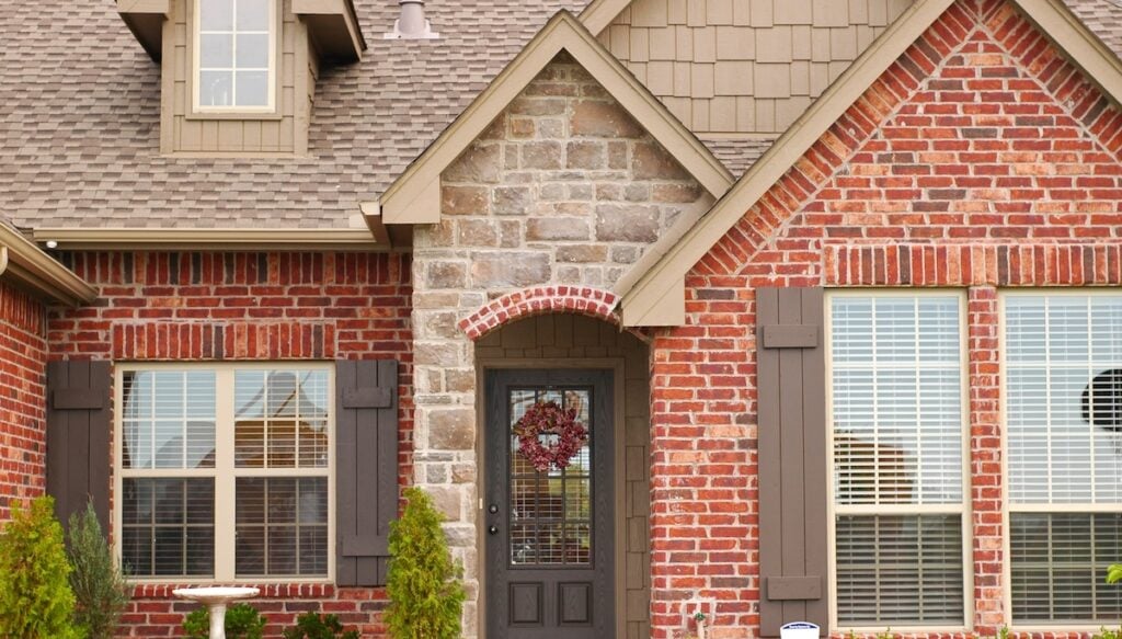 how to choose roof color for red brick house