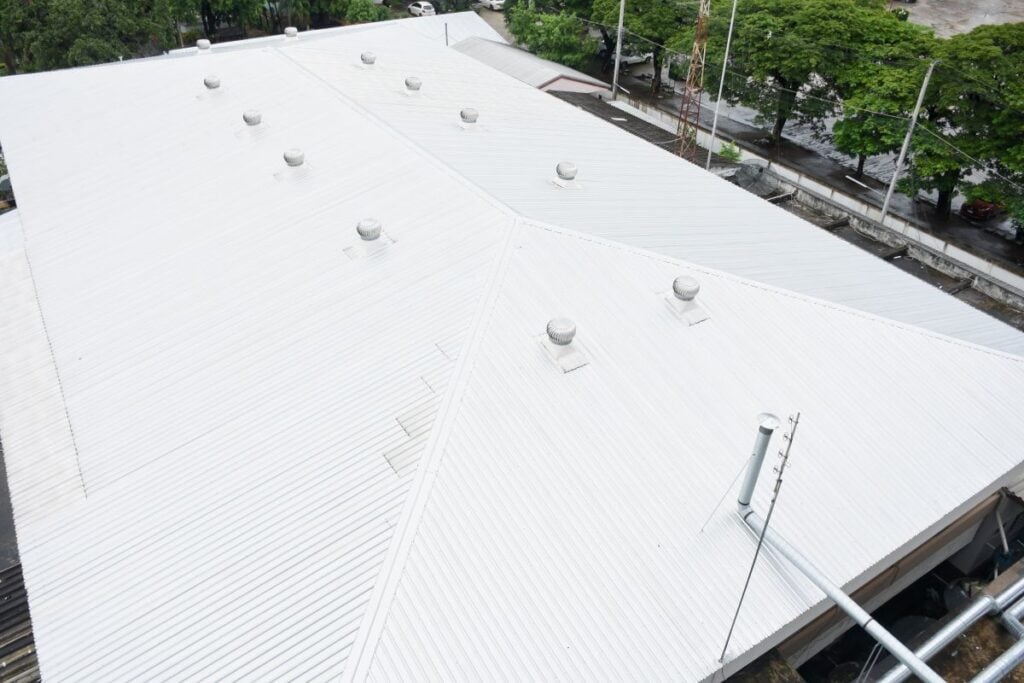 metal white commercial roof